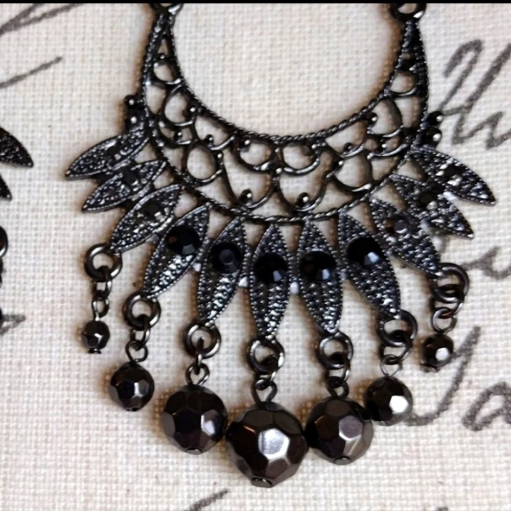 N/A black beaded